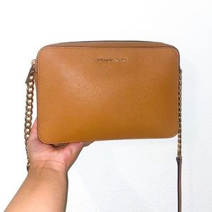NWT MICHEAL KORS CROSSBODY BAG